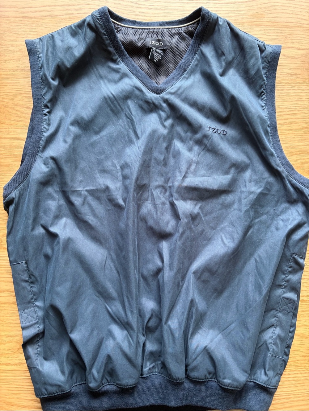 Izod Men’s Navy Blue V-Neck Sleeveless Golf Vest